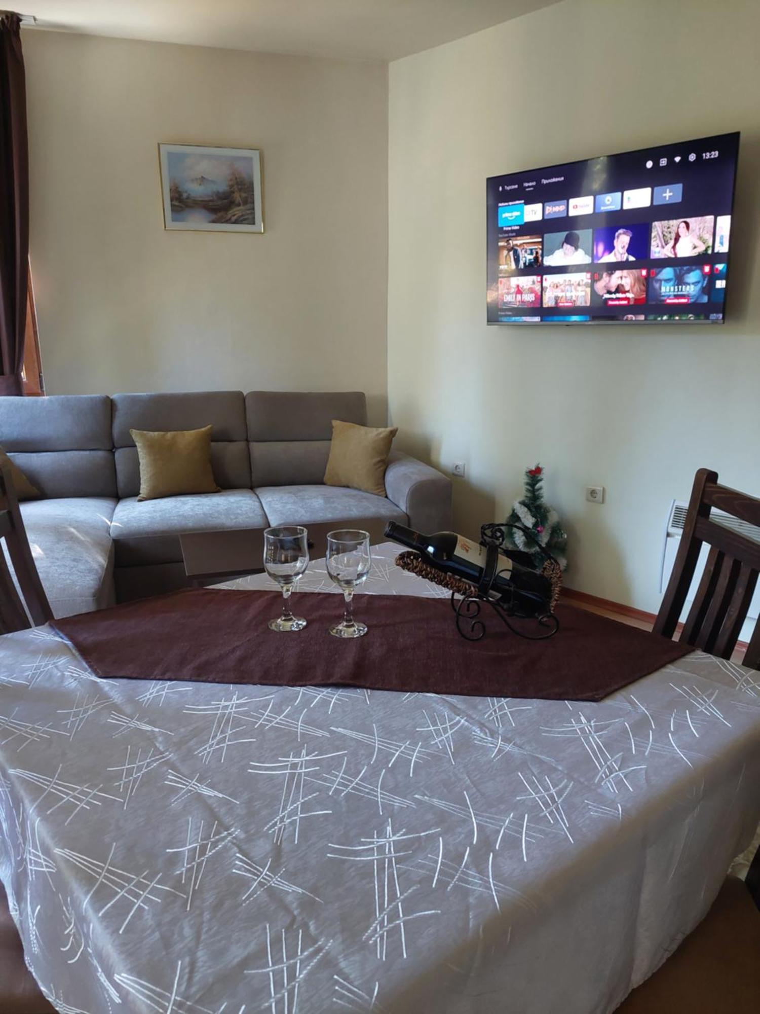 Ski & Holiday Apartments In Pamporovo Eksteriør billede